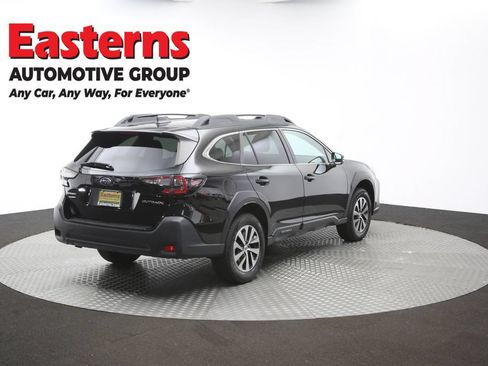 Used 2023 Subaru Outback Premium AWD/4WD image 38