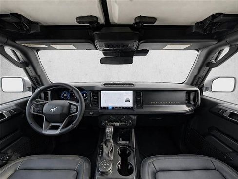 Used 2026 Ford Bronco Badlands AWD/4WD image 18