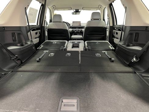 New 2025 Honda Pilot EX-L image 34