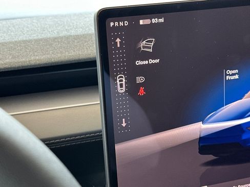 Used 2026 Tesla Model Y Long Range RWD image 28