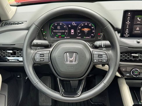 Certified 2025 Honda Accord EX-L image 16