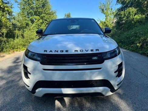 Used 2024 Land Rover Range Rover Evoque Dynamic SE AWD/4WD image 3
