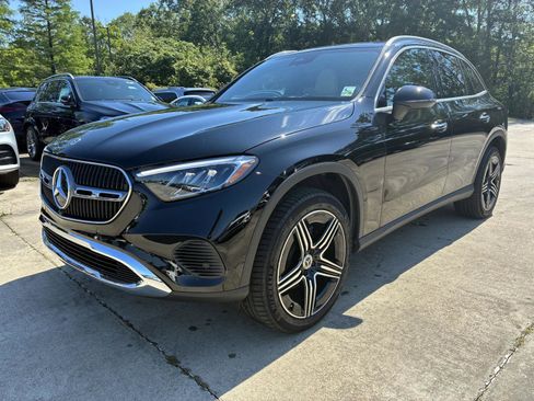 Certified 2026 Mercedes-Benz GLC 300 image 3
