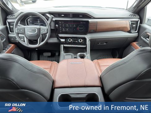 Used 2025 GMC Sierra 3500 Denali Ultimate AWD/4WD image 10