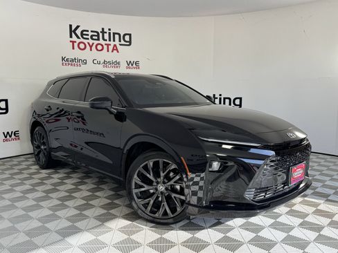 Certified 2025 Toyota Crown Signia w/ Advanced Technology Package AWD/4WD image 3
