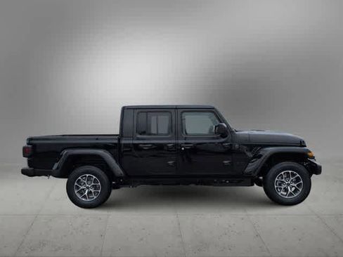 New 2026 Jeep Gladiator Sport image 9
