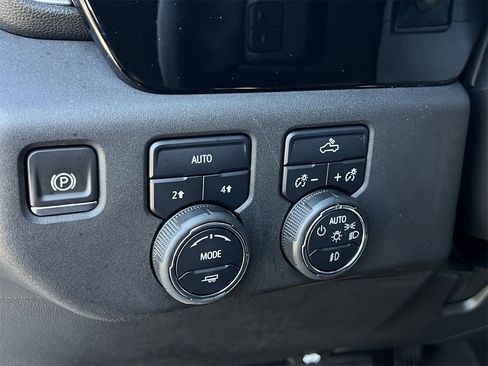 Used 2023 Chevrolet Silverado 1500 RST w/ Protection Package image 16