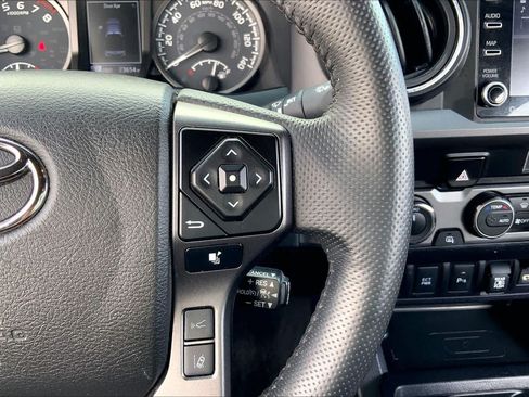 Used 2023 Toyota Tacoma TRD Off-Road w/ Technology Package AWD/4WD image 24