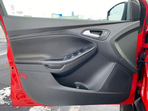 Used 2017 Ford Focus SE image 19