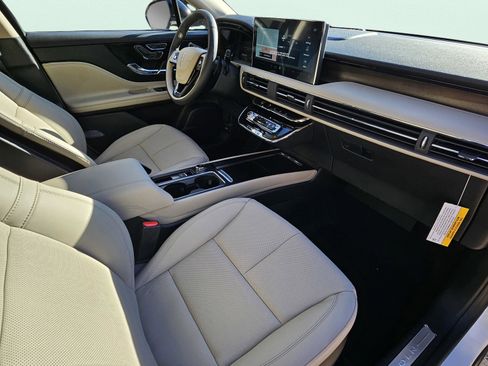 New 2026 Lincoln Corsair Reserve image 15
