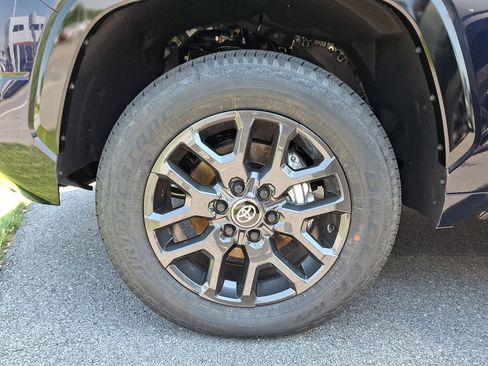 New 2026 Toyota Tundra Platinum AWD/4WD image 4