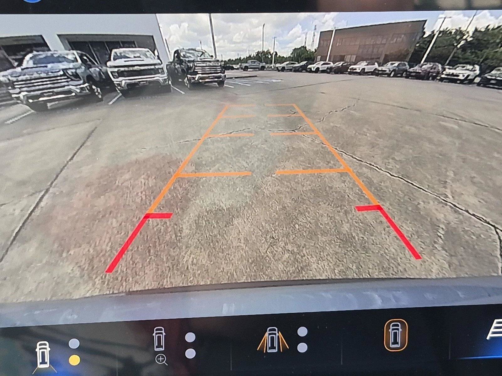 New 2026 Chevrolet Equinox LT w/ Convenience Package II FWD image 13