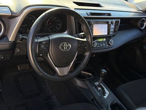 Used 2018 Toyota RAV4 XLE image 7
