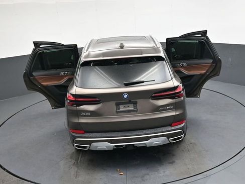 Used 2025 BMW X5 xDrive50e w/ Executive Package image 41