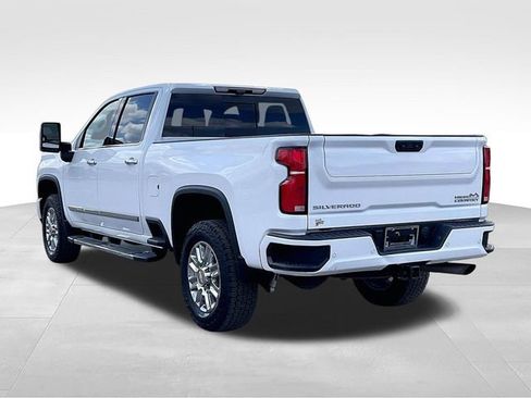 Certified 2024 Chevrolet Silverado 2500 High Country w/ High Country Premium Package AWD/4WD image 12