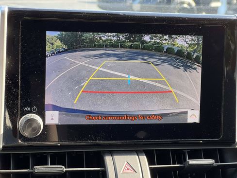 Used 2023 Toyota RAV4 XLE w/ Convenience Package FWD image 32