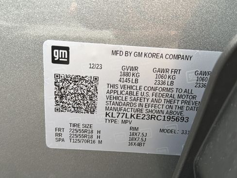 Used 2024 Chevrolet Trax ACTIV w/ Sunroof Package FWD image 25