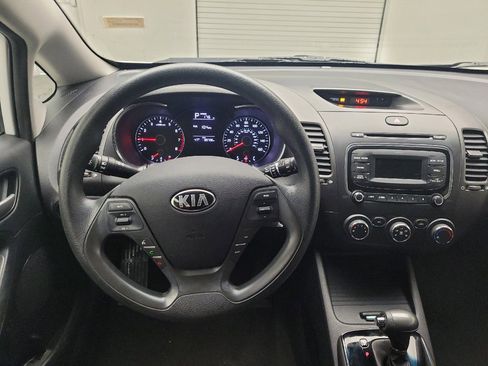 Used 2017 Kia Forte LX image 22