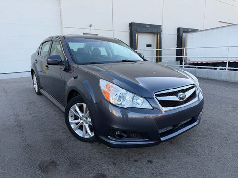 Used 2014 Subaru Legacy 2.5i Limited w/ Moonroof Package image 5