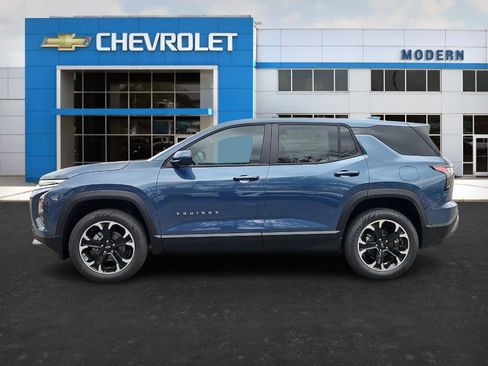 New 2026 Chevrolet Equinox LT image 2