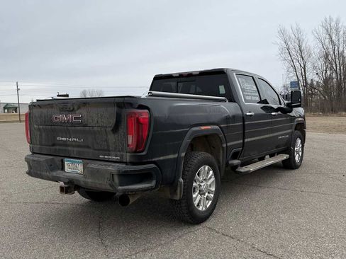 Used 2020 GMC Sierra 3500 Denali w/ Denali Ultimate Package image 3