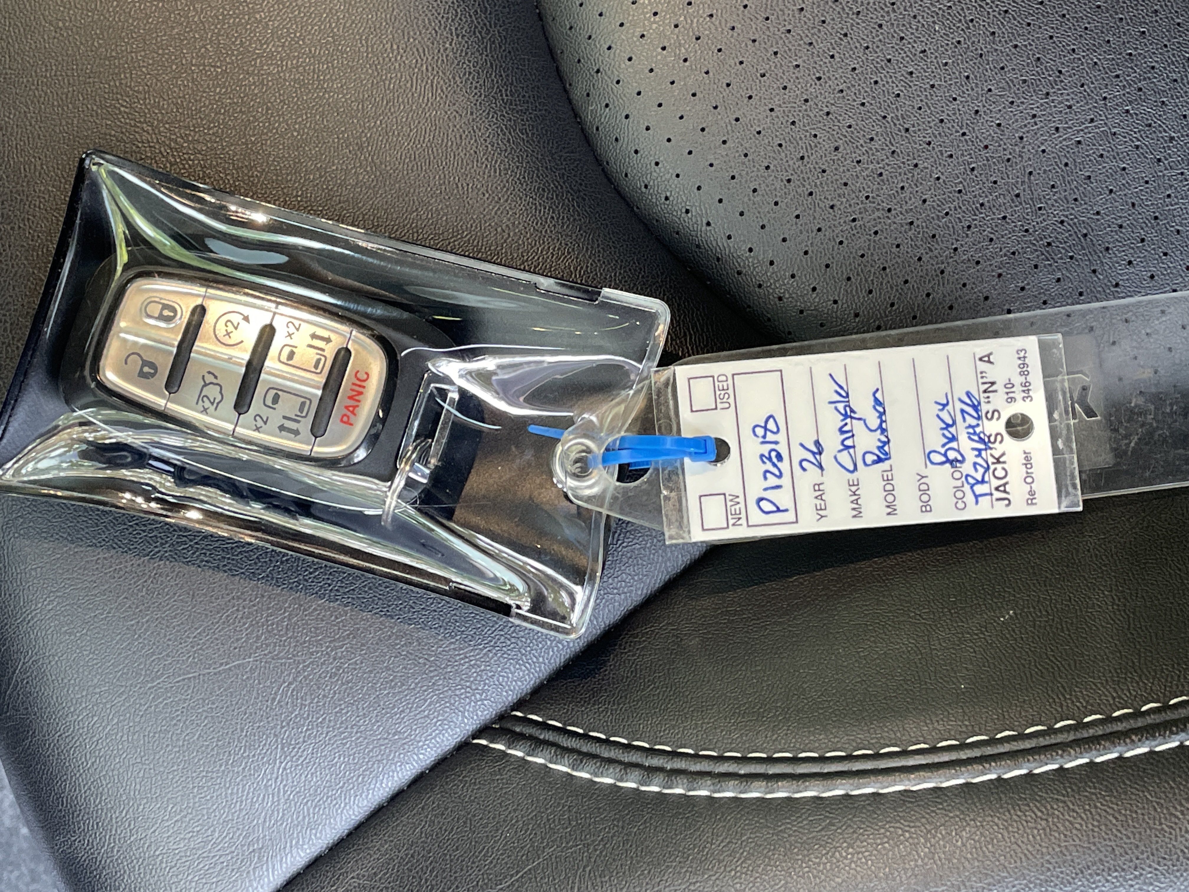 Used 2026 Chrysler Pacifica Select FWD image 34