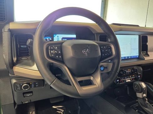 Used 2024 Ford Bronco Wildtrak AWD/4WD image 12