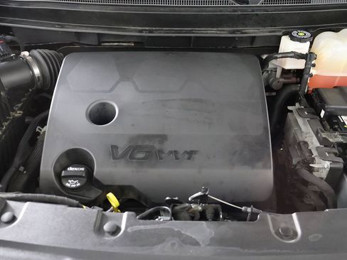 Used 2023 Chevrolet Traverse LT AWD/4WD image 21