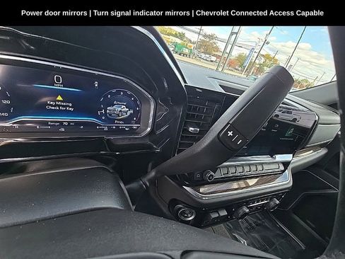 Used 2024 Chevrolet Silverado 2500 LT w/ Convenience Package image 18