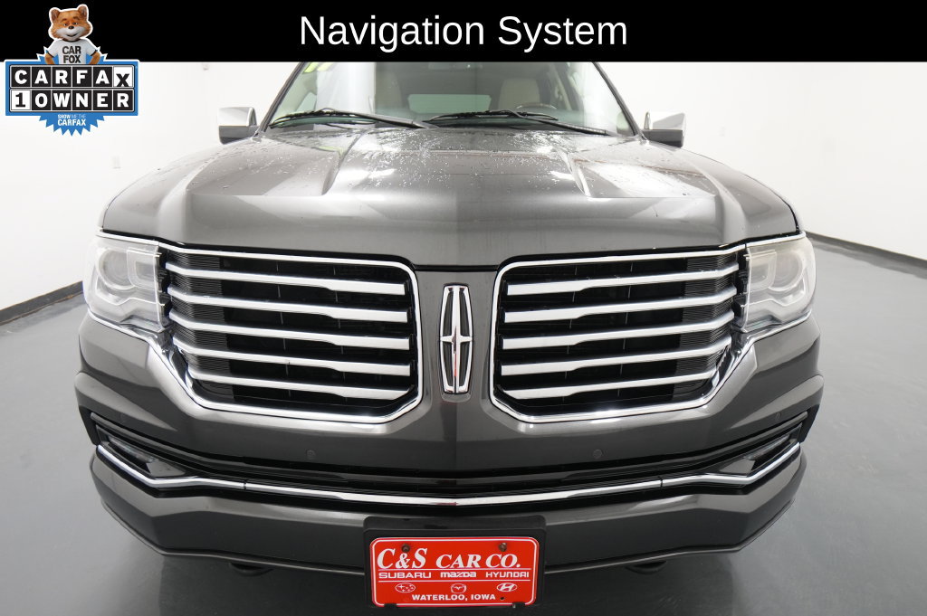 Used 2017 Lincoln Navigator Reserve AWD/4WD image 2