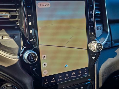 New 2026 RAM 1500 4x4 Crew Cab image 28