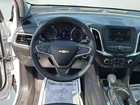Used 2022 Chevrolet Equinox LT FWD image 33