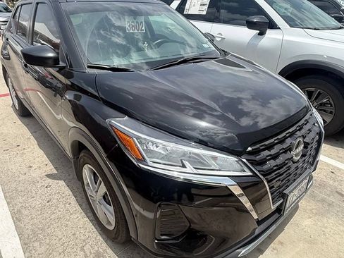 Used 2024 Nissan Kicks S FWD image 1
