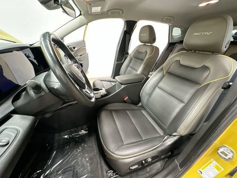 Used 2024 Chevrolet Trax ACTIV FWD image 17