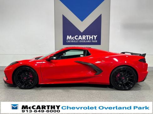 Used 2020 Chevrolet Corvette Stingray Convertible w/ Z51 Performance Package image 17
