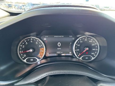 Used 2023 Jeep Renegade Altitude image 26