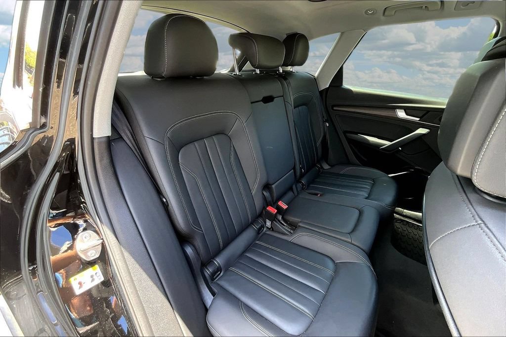 Used 2021 Audi Q5 2.0T Premium w/ Convenience Package AWD/4WD image 25