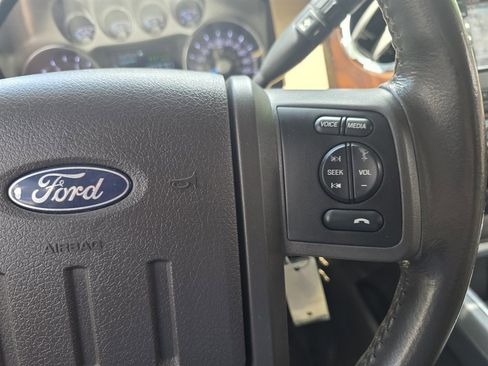 Used 2011 Ford F350 Lariat w/ Lariat Ultimate Pkg AWD/4WD image 27