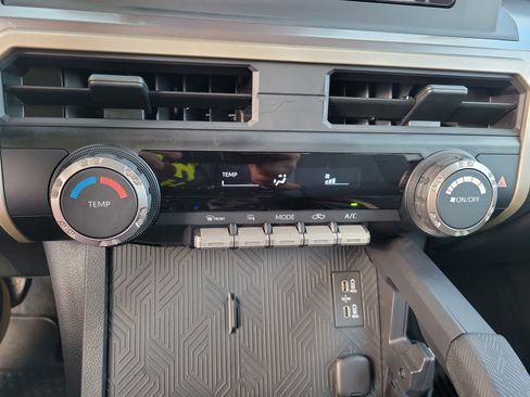 Certified 2025 Toyota Tacoma SR5 image 23