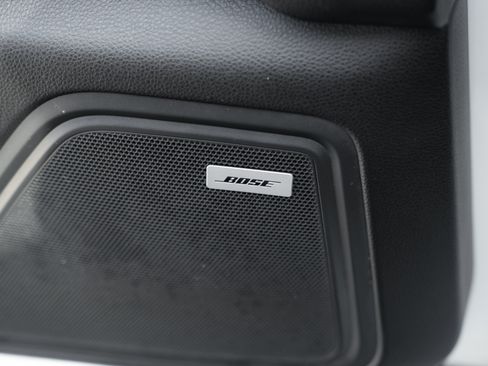 Used 2019 Porsche Macan AWD/4WD image 18