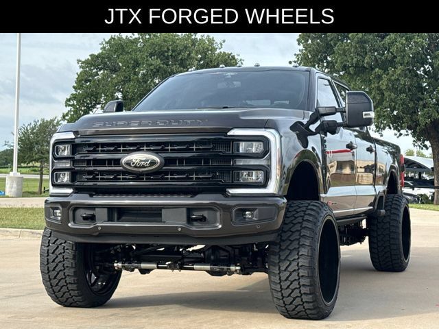 Used 2024 Ford F350 Lariat w/ Lariat Ultimate Package AWD/4WD image 3