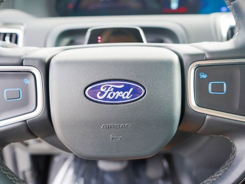 Used 2025 Ford Expedition Max Platinum image 10