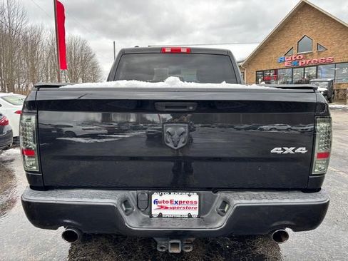 Used 2015 RAM 1500 Express image 6
