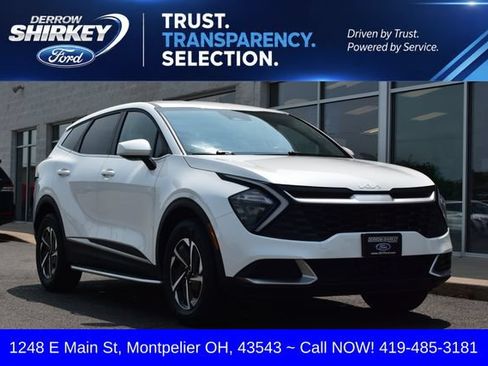 Used 2023 Kia Sportage LX AWD/4WD image 1