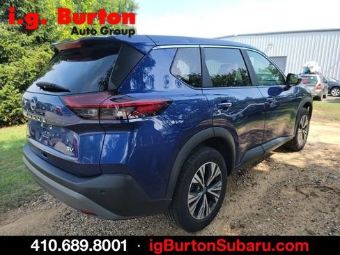 Used 2023 Nissan Rogue SV FWD image 6