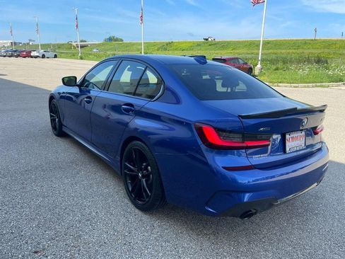 Used 2022 BMW 330i xDrive Sedan w/ M Sport Package image 4