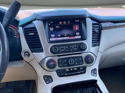 Used 2015 GMC Yukon Denali w/ Open Road Package AWD/4WD image 9