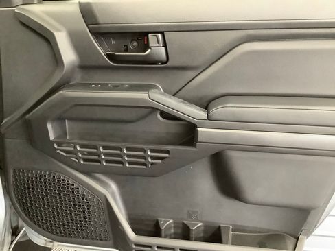 Used 2024 Toyota Tacoma SR5 AWD/4WD image 26