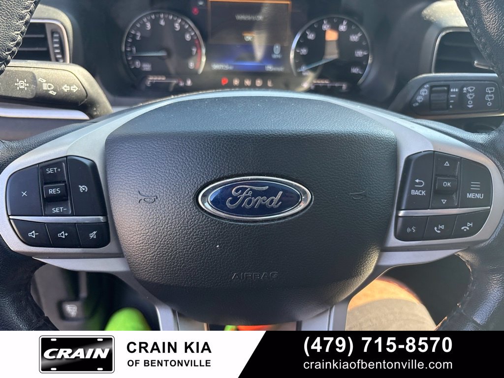 Used 2022 Ford Explorer XLT w/ Equipment Group 202A AWD/4WD image 18