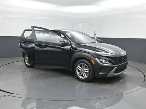 Used 2023 Hyundai Kona SE w/ Cargo Package FWD image 38